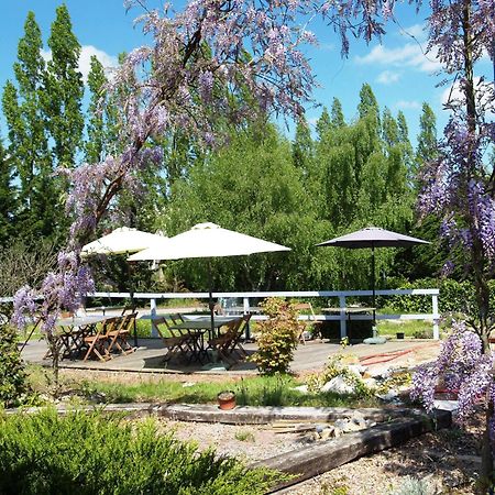 Hotel Au Relais Des Lilas Parthenay Zewnętrze zdjęcie