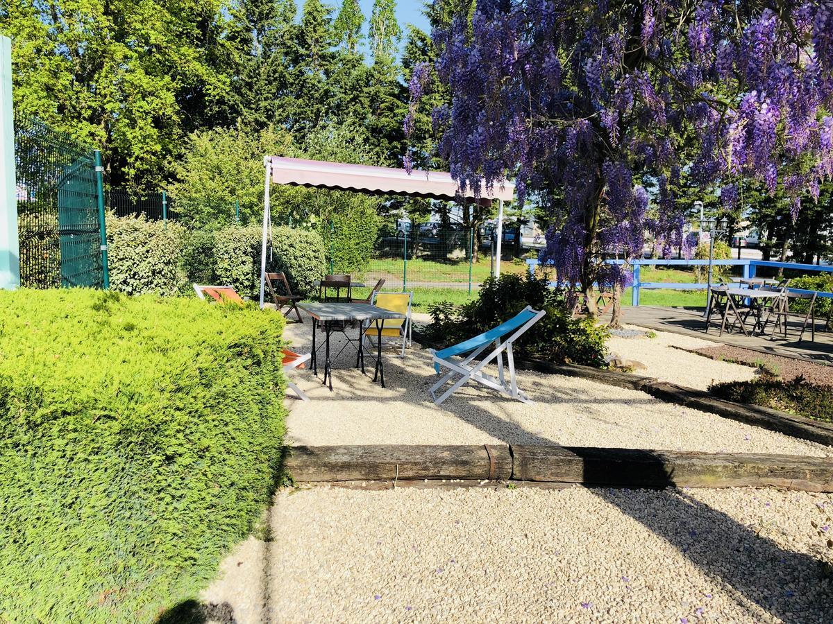 Hotel Au Relais Des Lilas Parthenay Zewnętrze zdjęcie