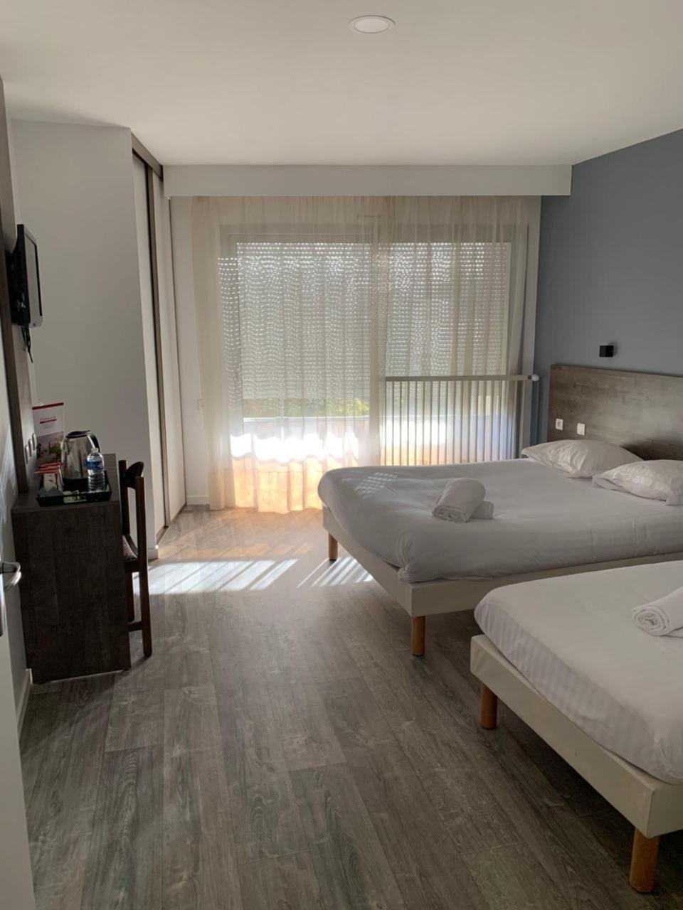 Hotel Au Relais Des Lilas Parthenay Zewnętrze zdjęcie
