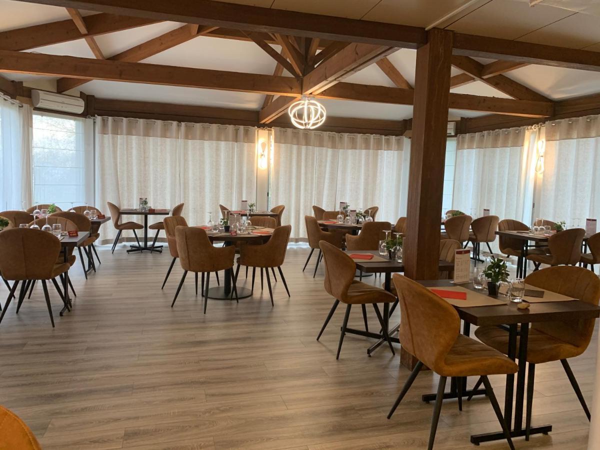 Hotel Au Relais Des Lilas Parthenay Zewnętrze zdjęcie